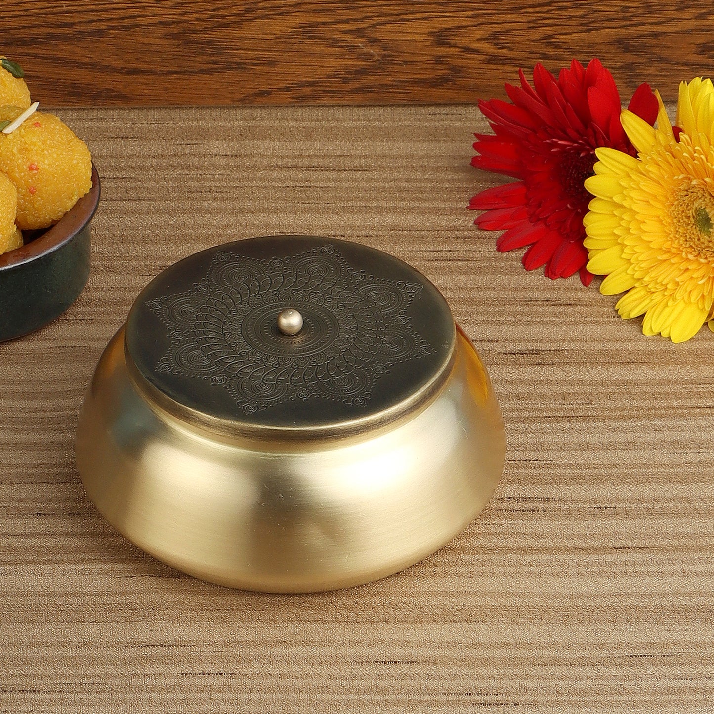 Dohar Brass Flat base Jar (Gold & Antique)