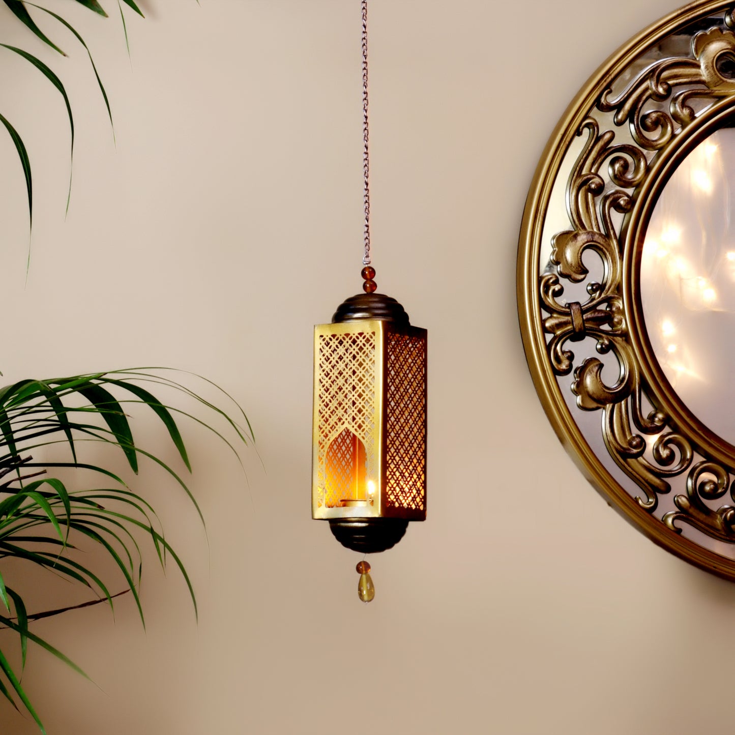 Tista Hanging Tea Light Holder (Gold & Antique)