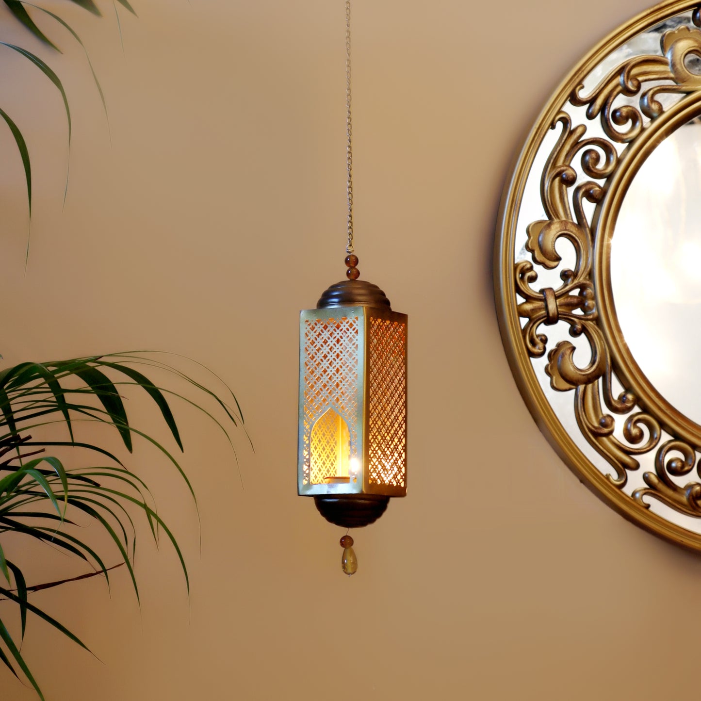 Tista Hanging Tea Light Holder (Gold & Antique)