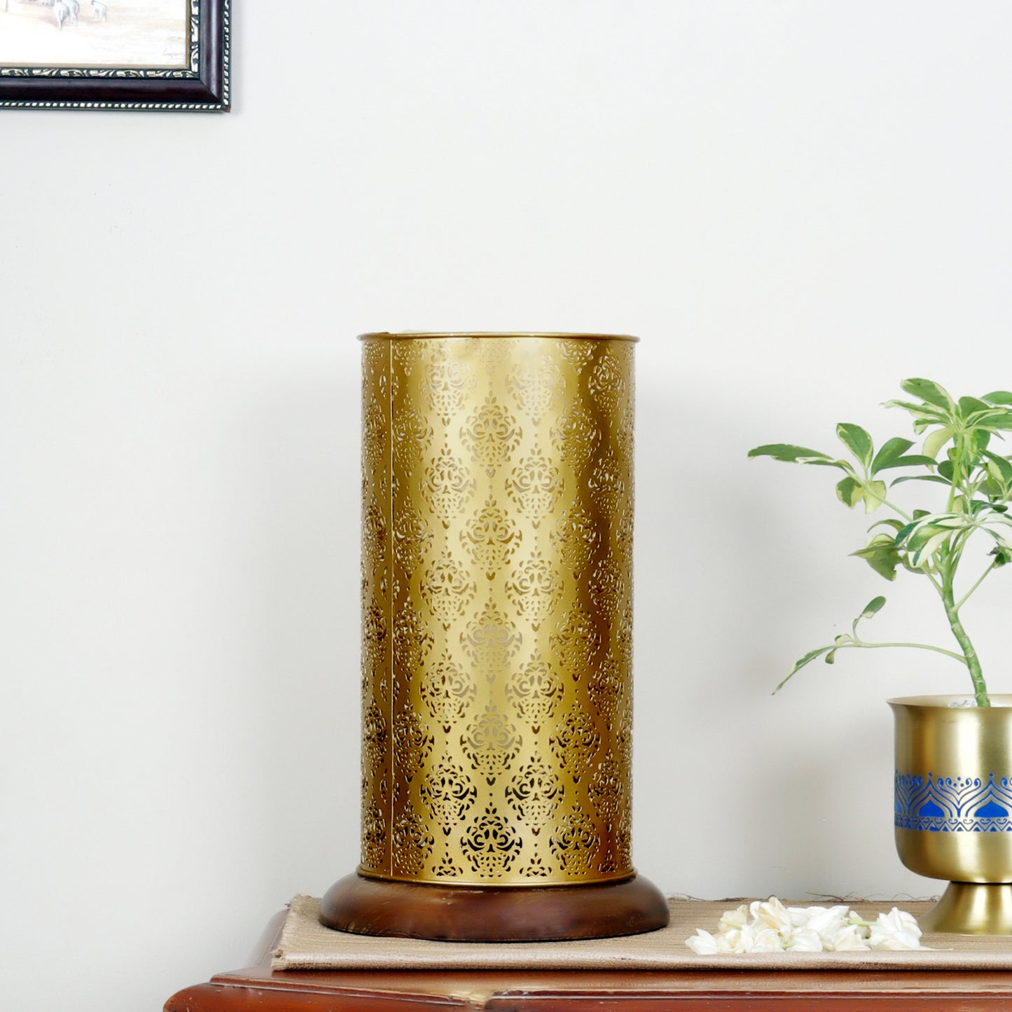 Gandhara Ambient Lamp with Wooden base