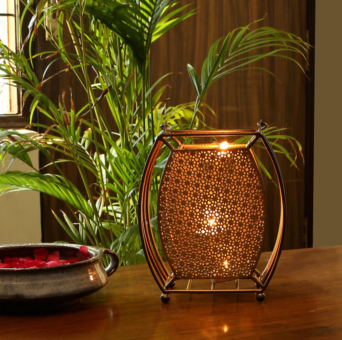 Mysore Metal Lantern Tea Light Holder (Gold)