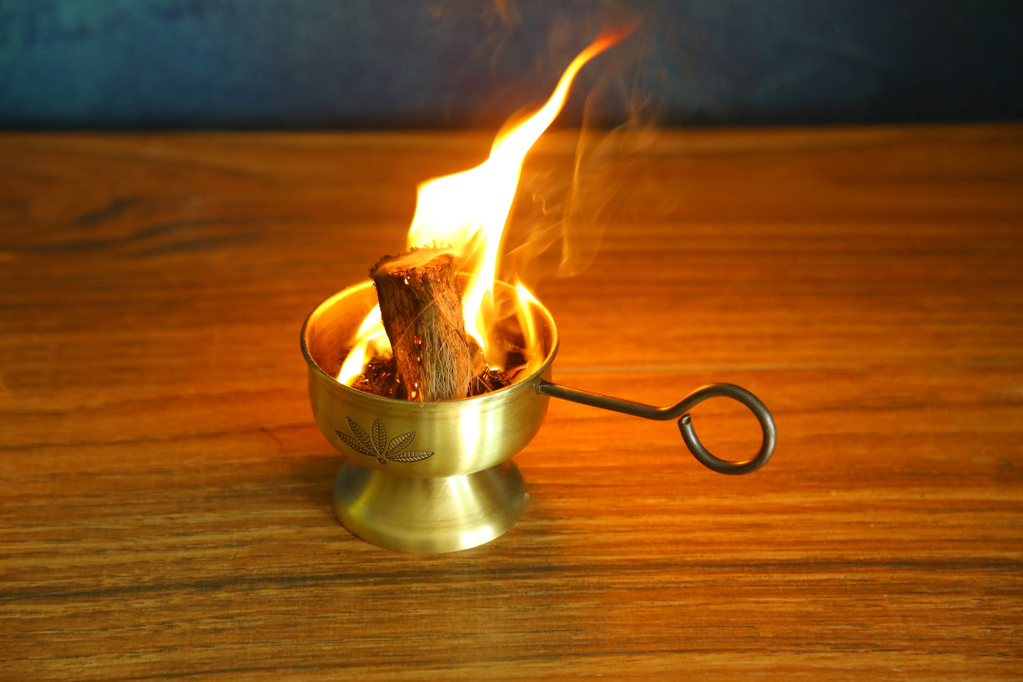 Nakshikathaa Brass Fumer (Gold & Antique)