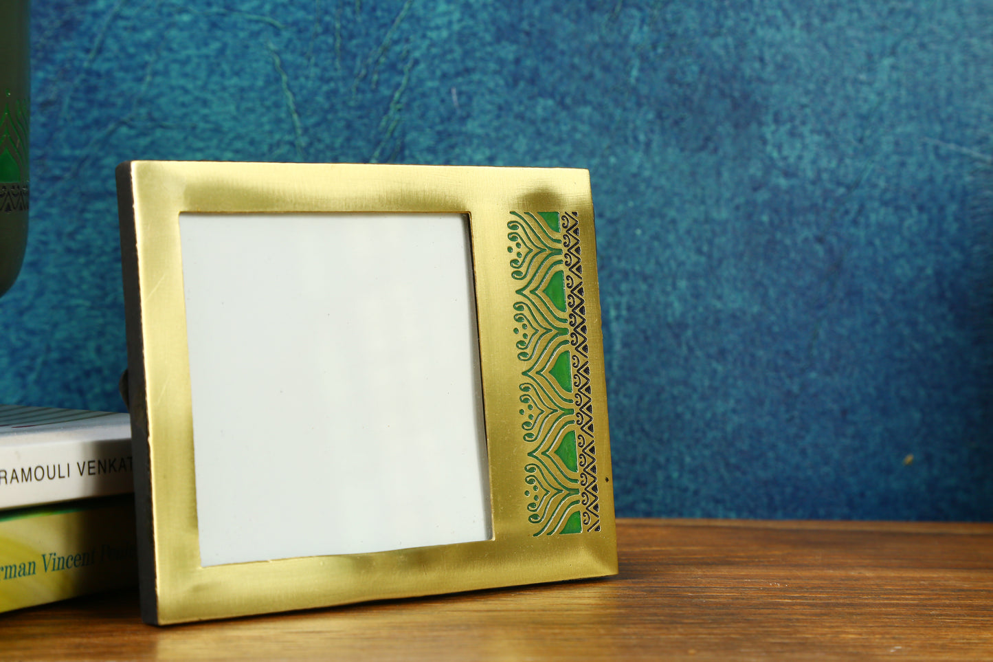 Utsav Brass Photo Frame (Green)