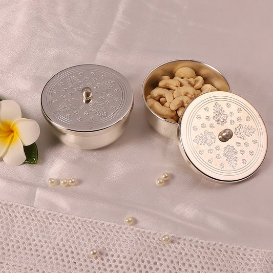 Silver Plated Brass Nut Bowl (Silver)