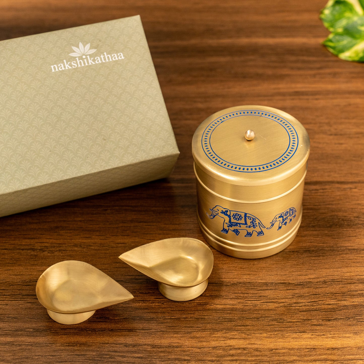 Brass Elephant Jar (Blue)
