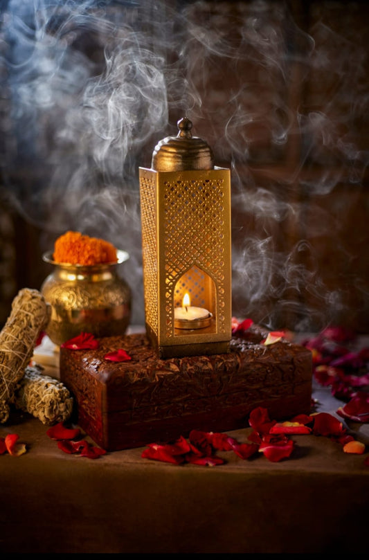 Tista Table Tea Light Holder (Gold & Antique)