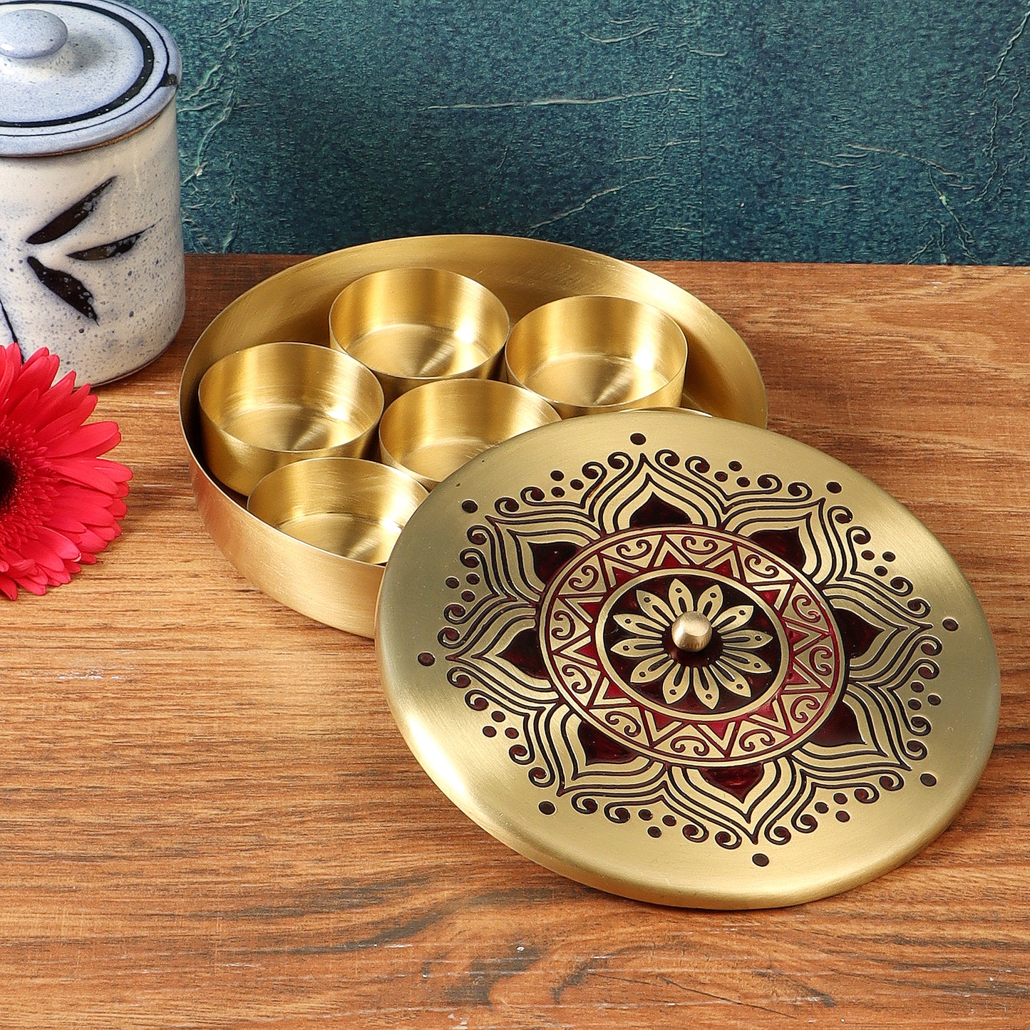 Utsav Brass Masaladan (Maroon)