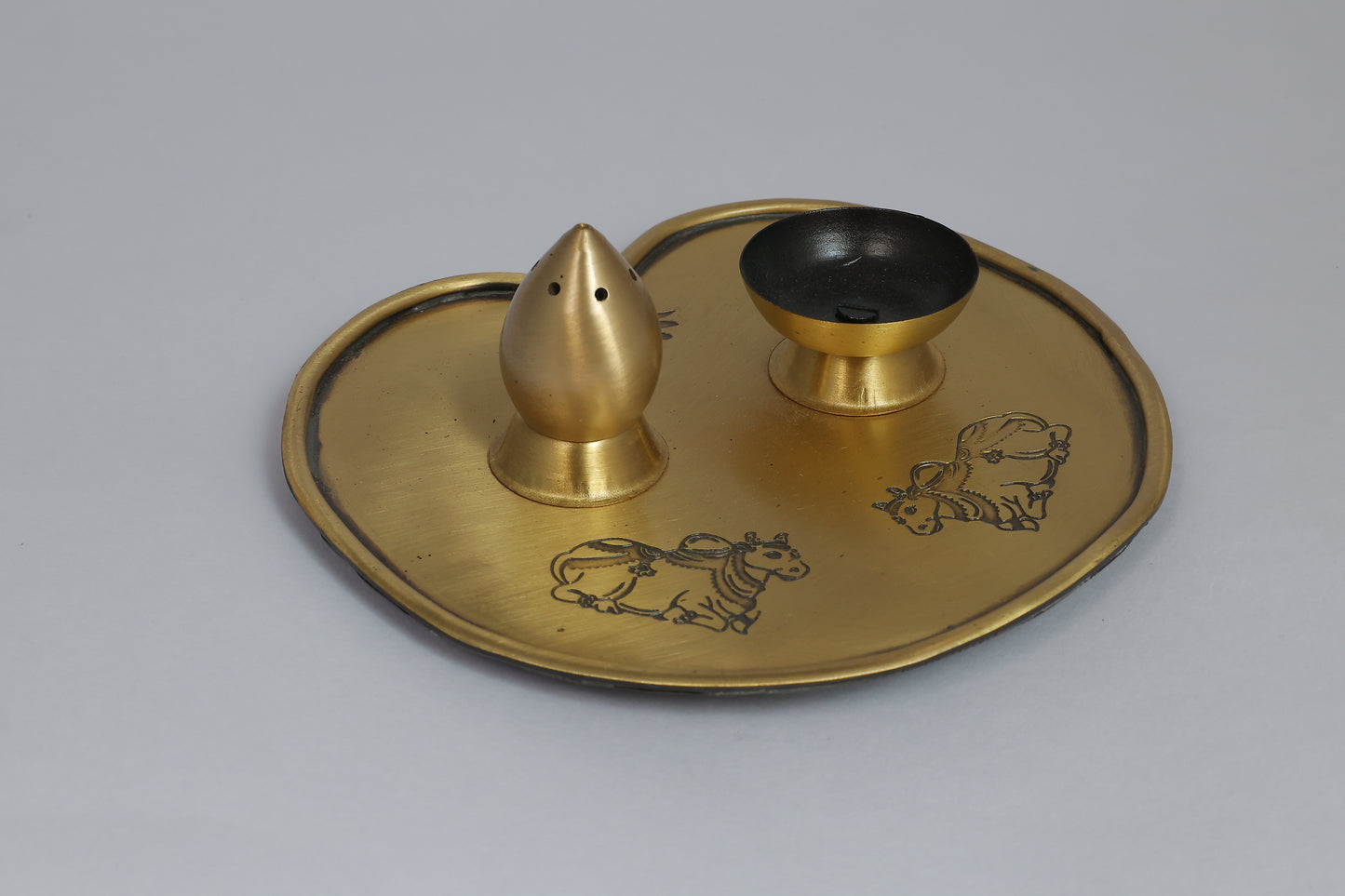 Nandi Lotus Brass Incense Gift Set (Gold & Antique)
