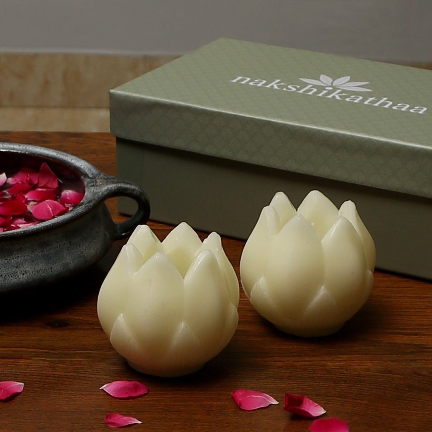 Lotus Candle votive- Set of 2 (Ivory White)