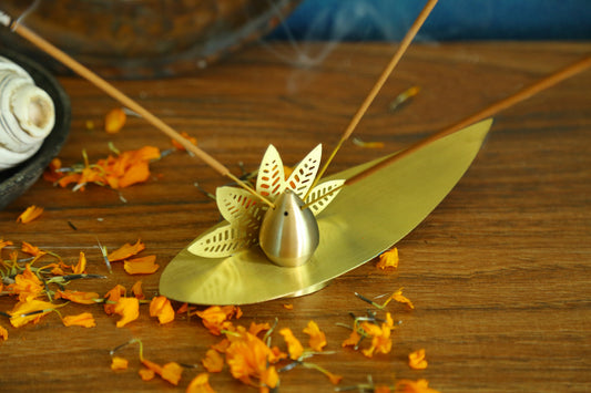 Nakshikathaa Brass Incense holder (Gold)