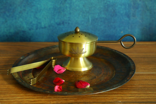 Nakshikathaa Brass Fumer (Gold & Antique)